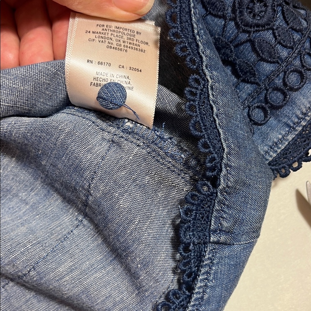 Anthropologie Holding Horses Top  Perra Popover Pleated Chambray size 2 - Picture 9 of 9